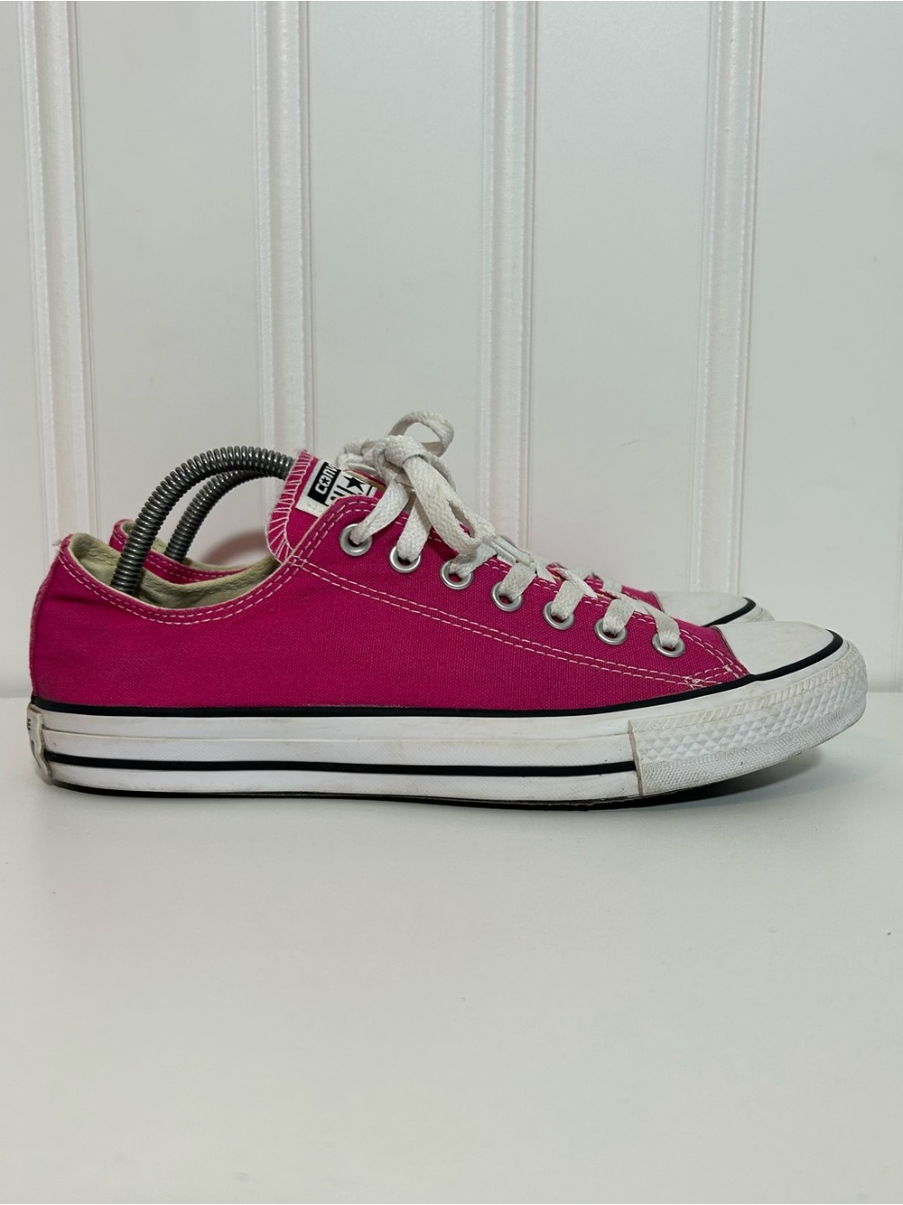 Converse ctas Low Top Sneakers in Hot Pink and White